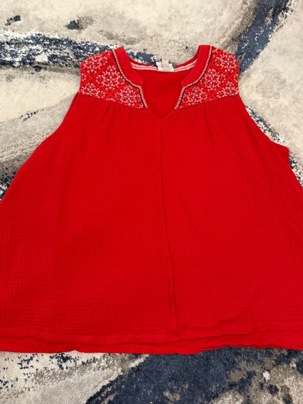 Knox Rose Women's XXL Red Embroidered Sleeveless Blouse